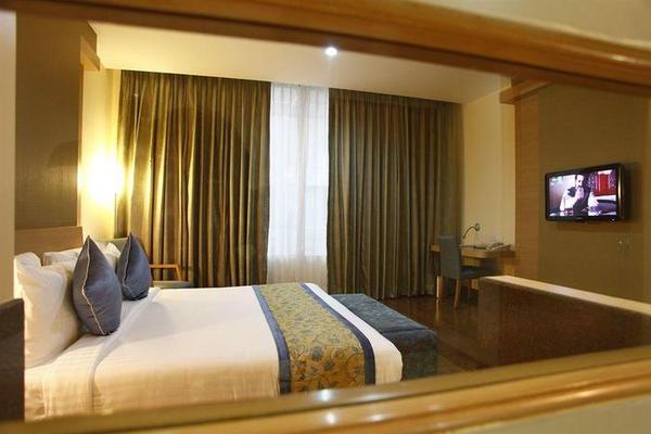 Clarks Inn Suites